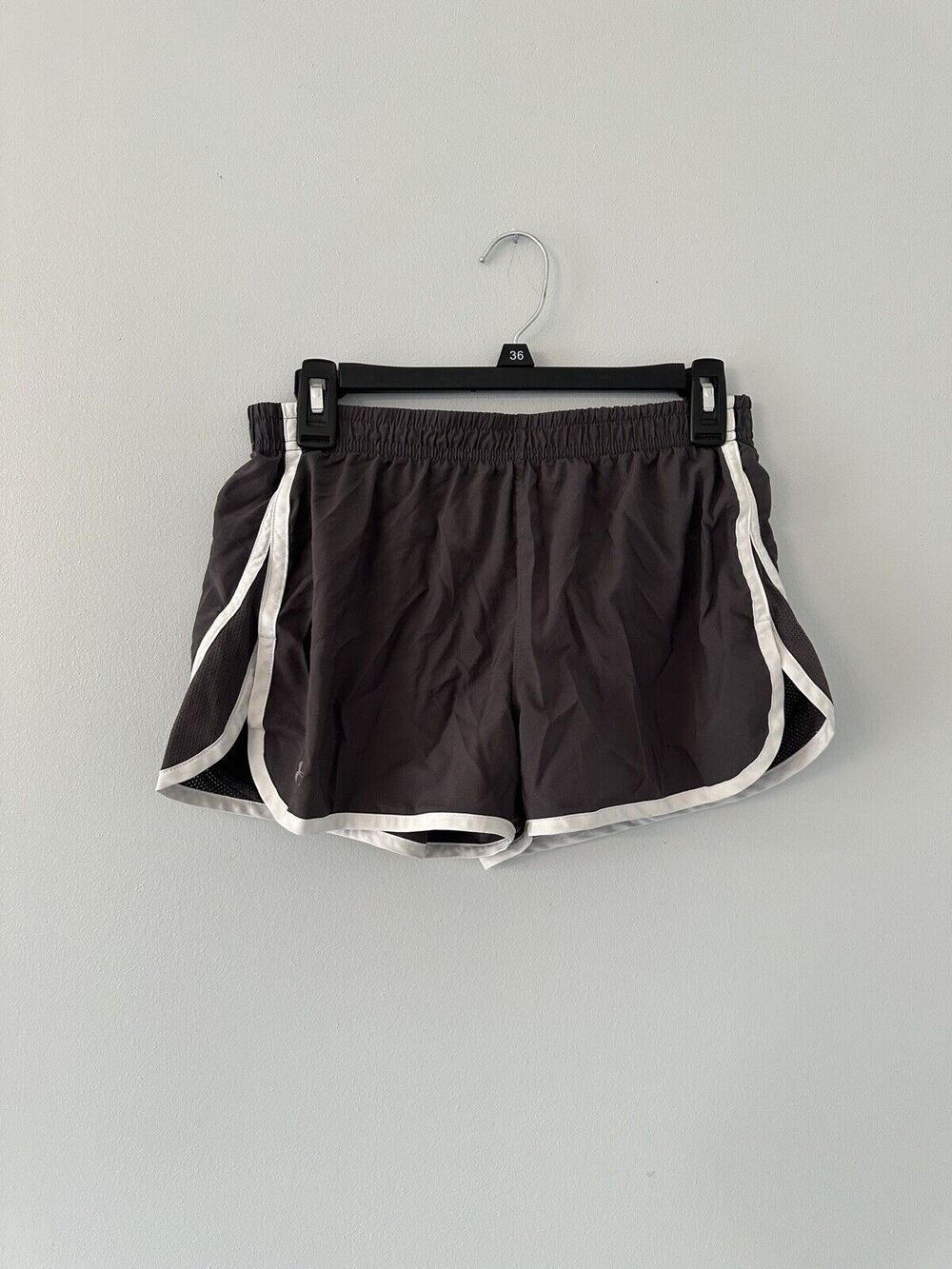 Under Armour Womens Running Shorts Medium Gray Heat Gear Lined Activewear Gym